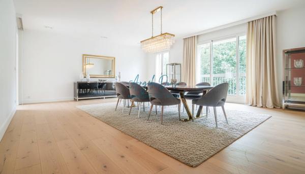 Appartement à vendre 6 pièces de 131 m²