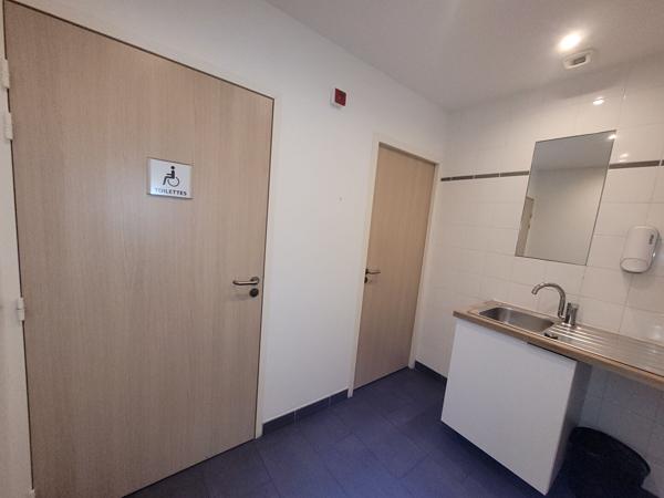 A LOUER - 134,19 m2 Bureaux Saint Sébastien Sur Loire