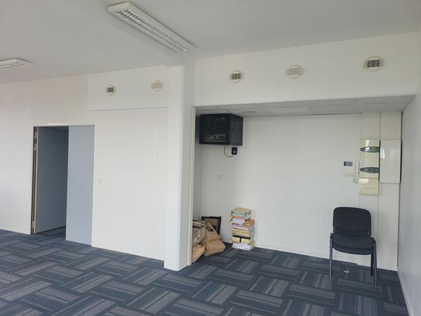A LOUER - 134,19 m2 Bureaux Saint Sébastien Sur Loire