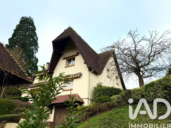 Maison à vendre 7 pièces 222 m² Saint-Ouen-du-Tilleul