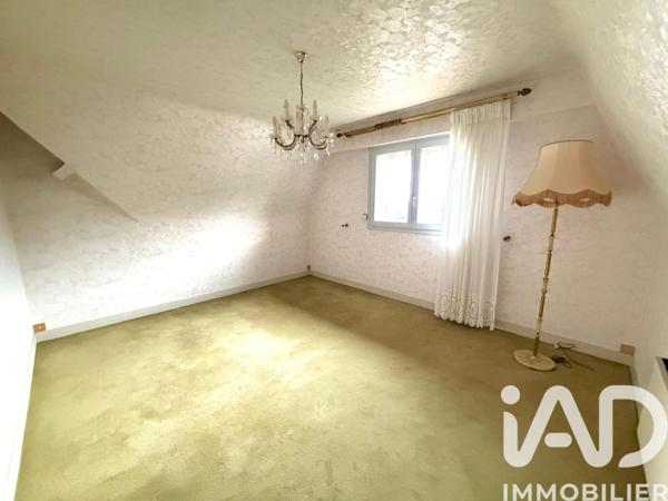 Maison à vendre 7 pièces 222 m² Saint-Ouen-du-Tilleul