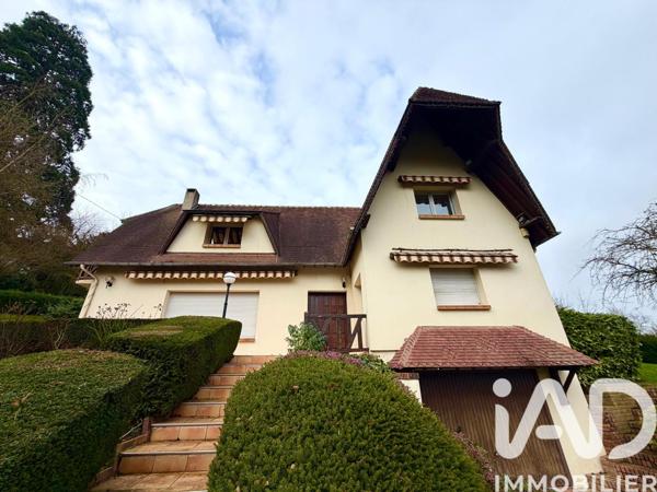 Maison à vendre 7 pièces 222 m² Saint-Ouen-du-Tilleul