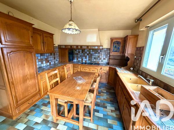 Maison à vendre 7 pièces 222 m² Saint-Ouen-du-Tilleul