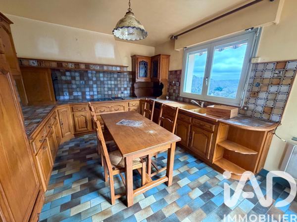 Maison à vendre 7 pièces 222 m² Saint-Ouen-du-Tilleul