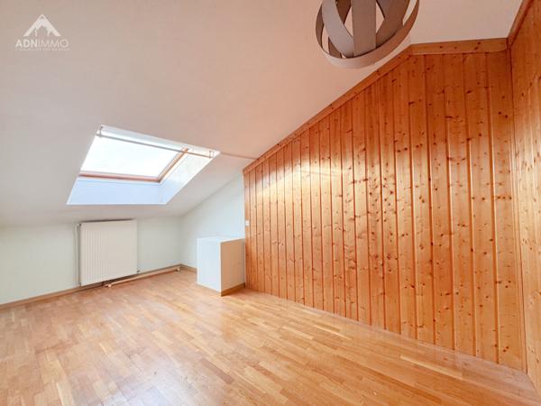 Saint-Genis-Pouilly (01630) Appartement Duplex 4 Pièces 122 m2