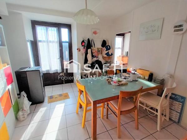 Charmante maison de ville avec potentiel restant à exploiter !