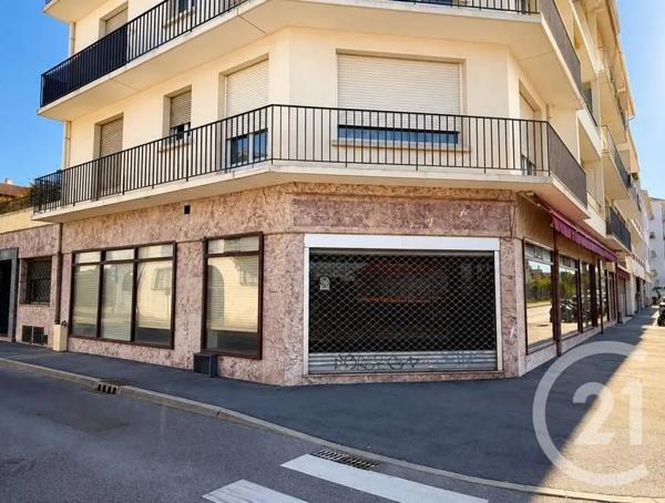 à vendre  313 m 2   HENDAYE  - 64