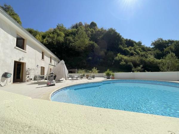 Immobilier Baume-les-Dames (25110) – Propriété 518m2 – 882 000 €