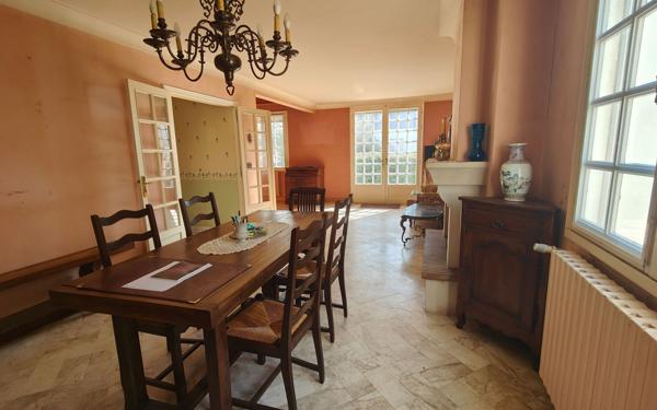 Maison à vendre    6 pièces • 155 m2 Guérande