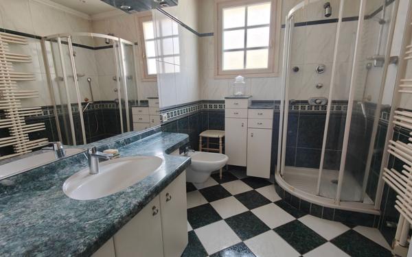 Maison à vendre    6 pièces • 155 m2 Guérande