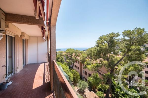 Appartement F3 à vendre  3 pièces - 68,01 m 2   NICE  - 06