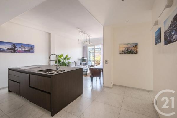 Appartement F3 à vendre  3 pièces - 68,01 m 2   NICE  - 06