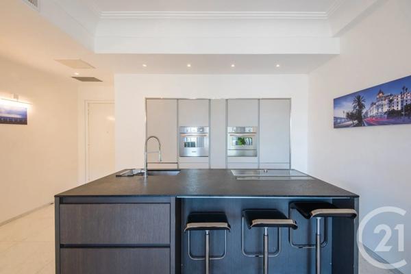 Appartement F3 à vendre  3 pièces - 68,01 m 2   NICE  - 06