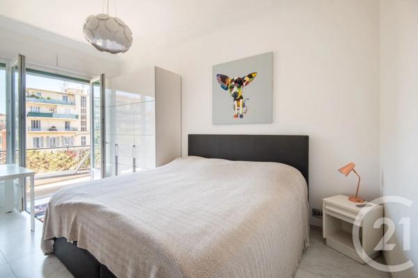 Appartement F3 à vendre  3 pièces - 68,01 m 2   NICE  - 06