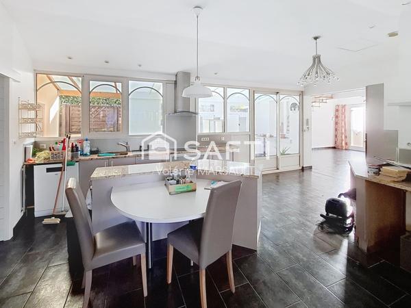 Maison familiale spacieuse – 271 m², 6 chambres