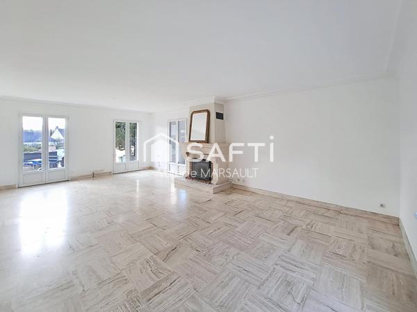 Maison familiale spacieuse – 271 m², 6 chambres