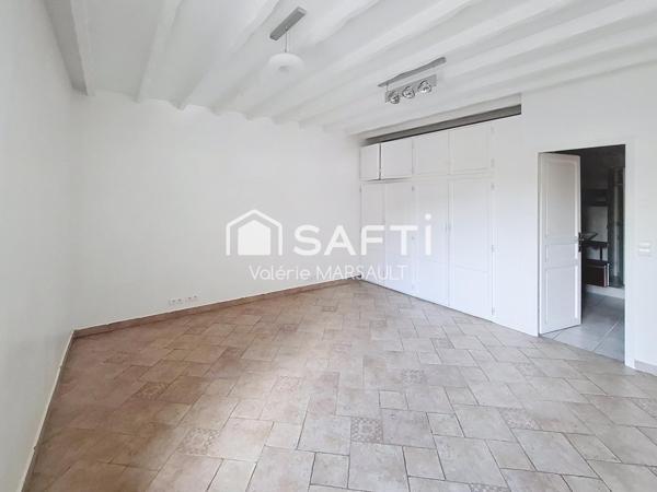 Maison familiale spacieuse – 271 m², 6 chambres