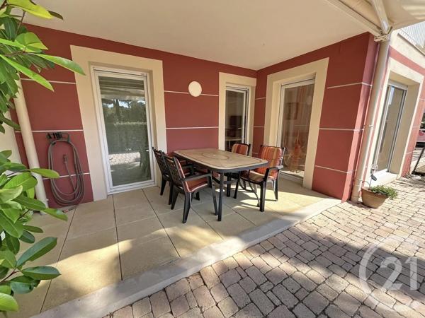 Appartement T2 à vendre  2 pièces - 47,65 m 2   CAVALAIRE SUR MER  - 83