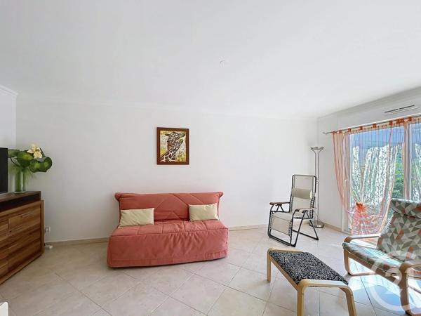 Appartement T2 à vendre  2 pièces - 47,65 m 2   CAVALAIRE SUR MER  - 83