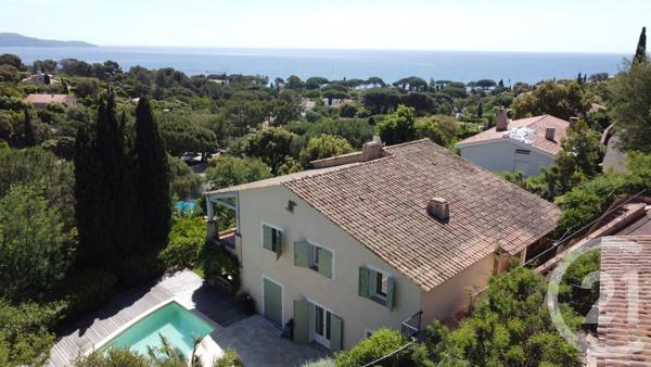 Maison à vendre  8 pièces - 240 m 2   CAVALAIRE SUR MER  - 83