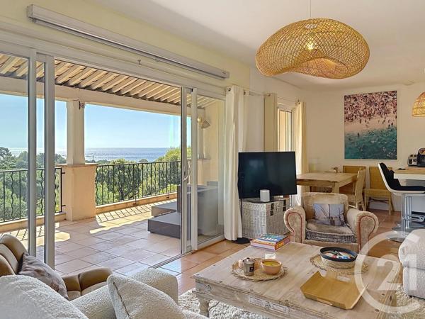 Maison à vendre  8 pièces - 240 m 2   CAVALAIRE SUR MER  - 83