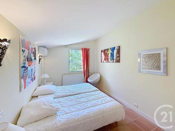 Maison à vendre  8 pièces - 240 m 2   CAVALAIRE SUR MER  - 83