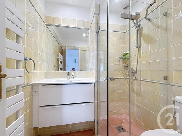 Maison à vendre  8 pièces - 240 m 2   CAVALAIRE SUR MER  - 83