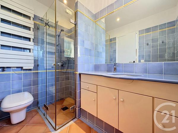 Maison à vendre  8 pièces - 240 m 2   CAVALAIRE SUR MER  - 83