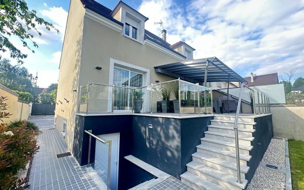 Maison à vendre    5 pièces • 155 m2 Le Plessis-Trévise