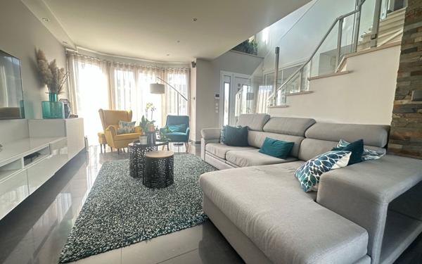 Maison à vendre    5 pièces • 155 m2 Le Plessis-Trévise