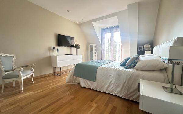 Maison à vendre    5 pièces • 155 m2 Le Plessis-Trévise