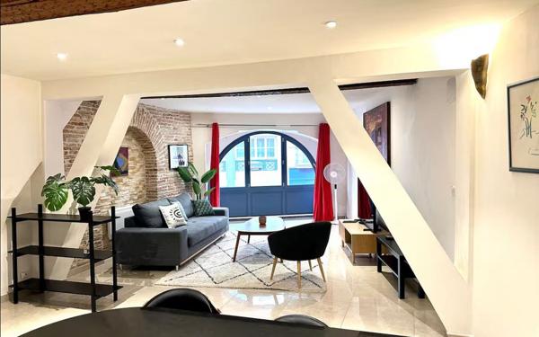 Appartement à vendre    2 pièces • 62 m2 Toulouse