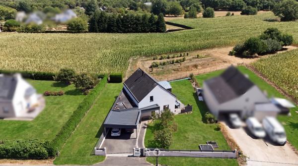 PLUNERET - MAISON FAMILIALE - 150M2, 4 CHAMBRES, VUES SUR LES CHAMPS