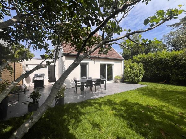 Maison à SAINT-NOM-LA-BRETECHE, 78860 - 6 pièces 120m²