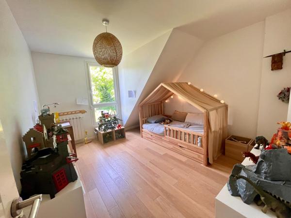 Maison à SAINT-NOM-LA-BRETECHE, 78860 - 6 pièces 120m²