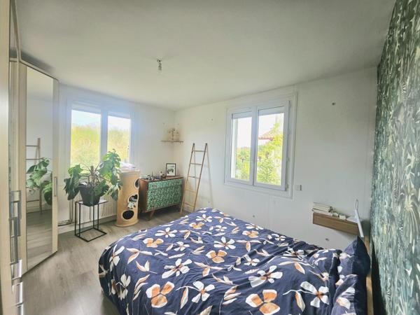 MAISON PROCHE TOUS COMMERCES A PIEDS