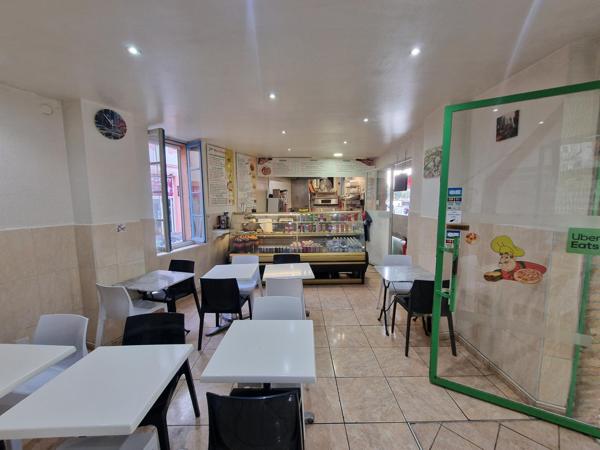 Située au cœur de ville cette affaire est faite pour vous