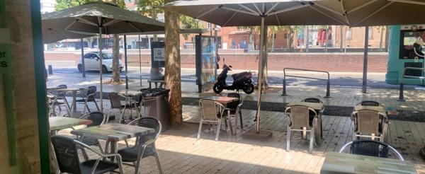 Située au cœur de ville cette affaire est faite pour vous