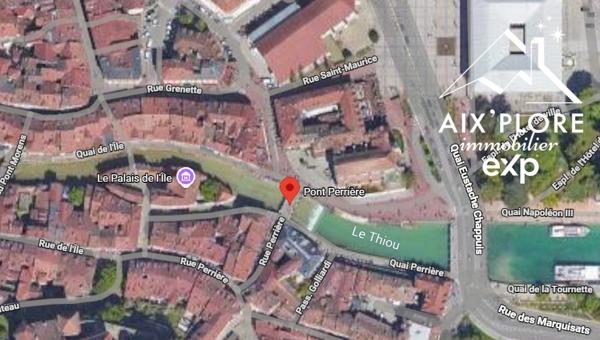 Annecy – Vieille Ville – Rue piétonne ultra passante