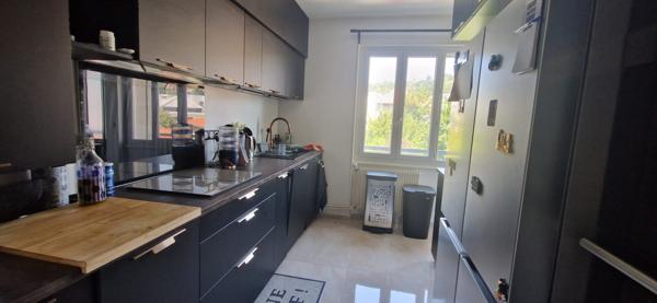 Montjuzet – Chambre de commerce – Appartement – Balcon – Cave et garage