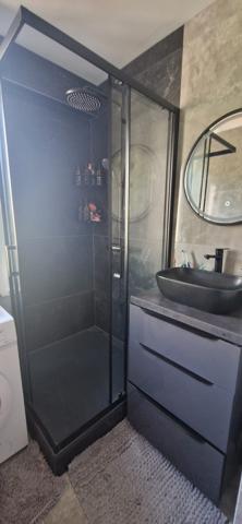 Montjuzet – Chambre de commerce – Appartement – Balcon – Cave et garage
