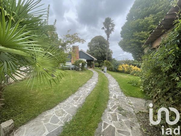 Maison 7 pièces de 202 m² à Lescar (64230)