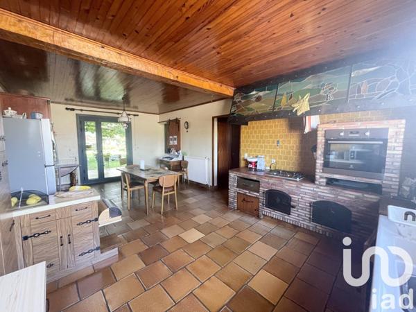 Maison 7 pièces de 202 m² à Lescar (64230)