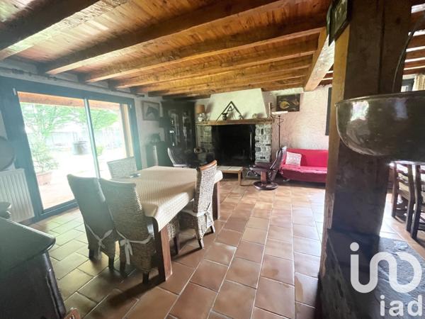 Maison 7 pièces de 202 m² à Lescar (64230)