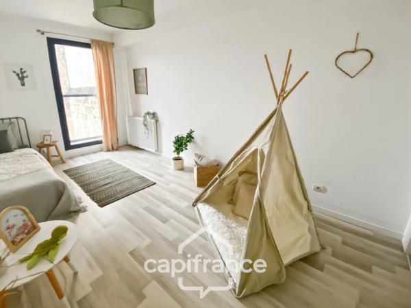 Appartement T4 duplex de 87 m², 2 terrasses, un parking