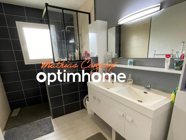 Maison 109m². 3 chambres sur 5900m² de terrain.