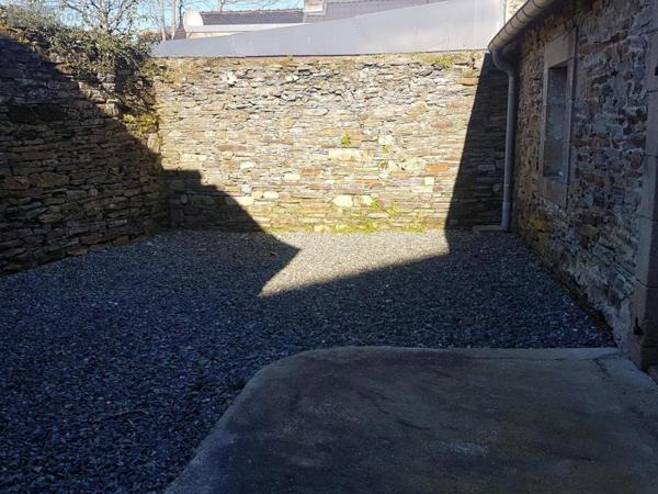 Fonds et/ou murs commerciaux à vendre à Gourin dans le Morbihan (56110), ref : 56071-2603