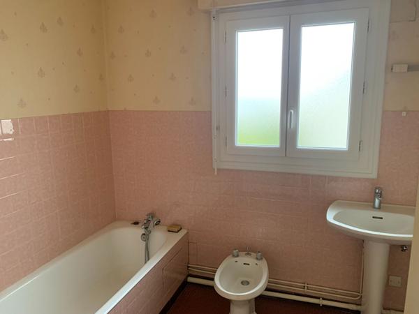 À vendre : Appartement 3 pièces à Bressuire de 72m² avec balcon