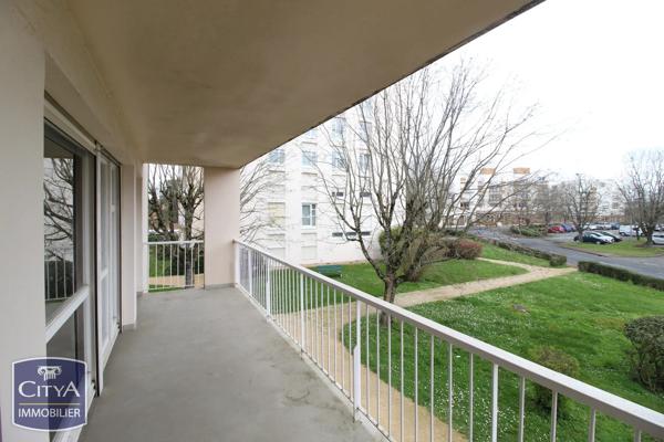 Appartement à vendre 2 pièces 50.04m² Poitiers (86000)