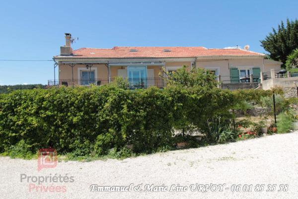 NOVES 13550: Appartement T5 avec véranda et Terrasse